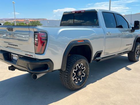 Used 2026 GMC Sierra 2500 AT4X AWD/4WD image 6