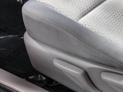 Used 2014 Toyota Camry LE FWD image 21