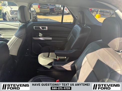 Used 2023 Ford Explorer XLT w/ Equipment Group 202A RWD image 31