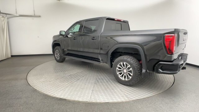 Used 2022 GMC Sierra 1500 AT4 w/ AT4 Premium Package AWD/4WD image 4