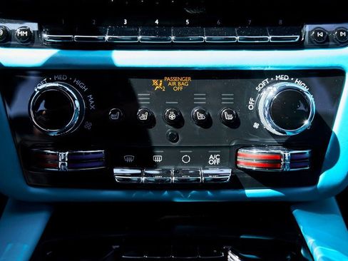 Used 2024 Rolls-Royce Ghost AWD/4WD image 75