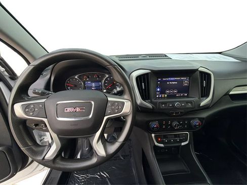 Used 2022 GMC Terrain SLE w/ Driver Convenience Package FWD image 28
