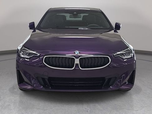 Used 2025 BMW 230i Coupe w/ Convenience Package RWD image 3