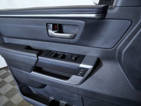 Used 2022 Toyota Tundra Platinum w/ Advanced Package AWD/4WD image 29