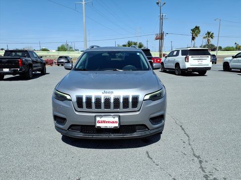 Used 2021 Jeep Cherokee Latitude image 3