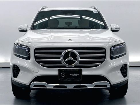 Used 2025 Mercedes-Benz GLB 250 image 7