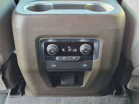 Used 2023 Chevrolet Tahoe LT RWD image 17