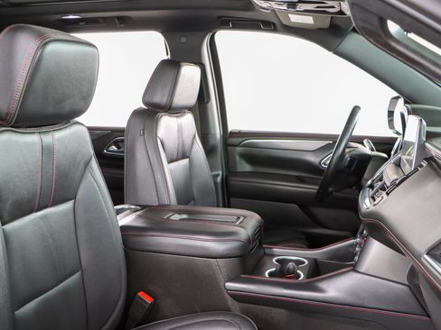 Used 2024 Chevrolet Tahoe RST w/ Luxury Package RWD image 31