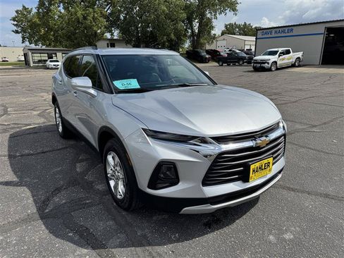 Used 2022 Chevrolet Blazer LT AWD/4WD image 2