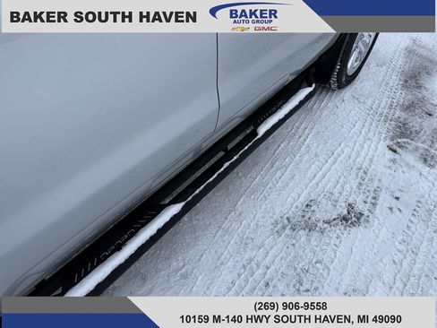 Used 2018 Chevrolet Silverado 1500 Custom w/ Custom Value Package image 7