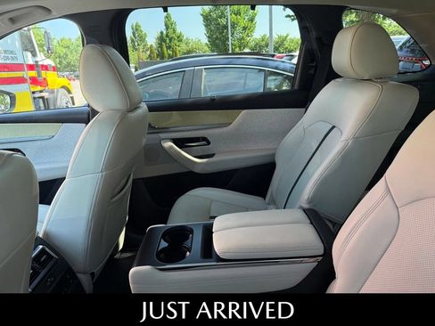 Certified 2024 MAZDA CX-90 3.3 Turbo S w/ Premium Plus AWD/4WD image 17