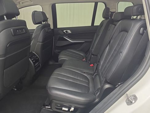 Used 2020 BMW X7 xDrive40i w/ Premium Package AWD/4WD image 25
