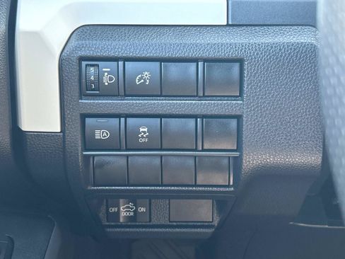 Used 2024 Toyota Tacoma TRD Off-Road AWD/4WD image 37
