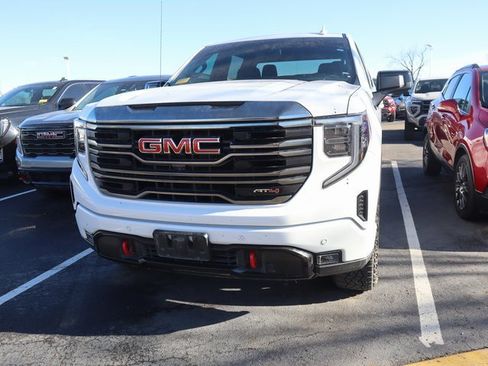 Certified 2024 GMC Sierra 1500 AT4 image 3