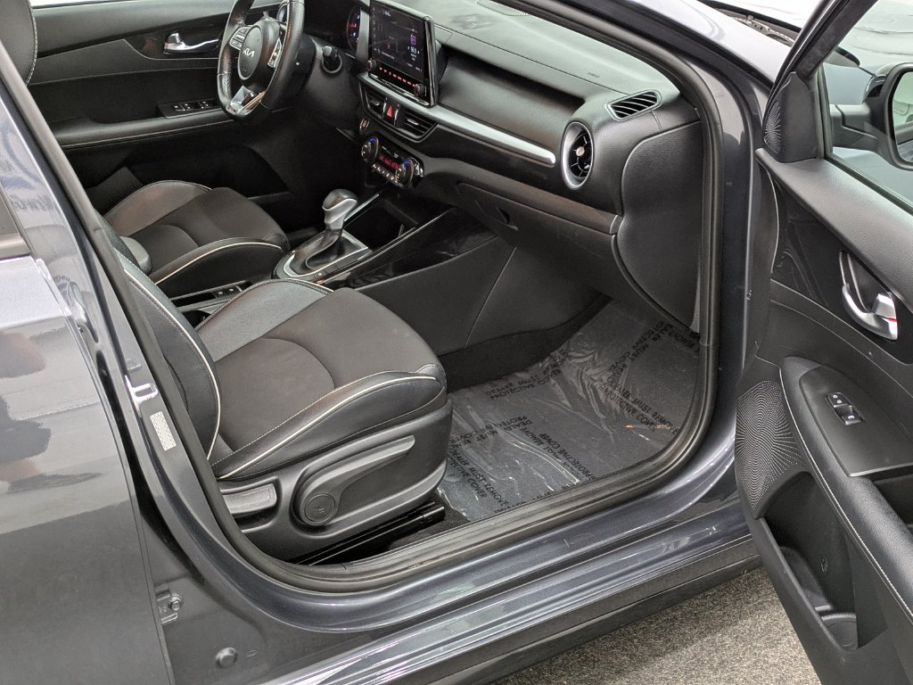 Used 2023 Kia Forte GT-Line w/ GT-Line Technology Package FWD image 20