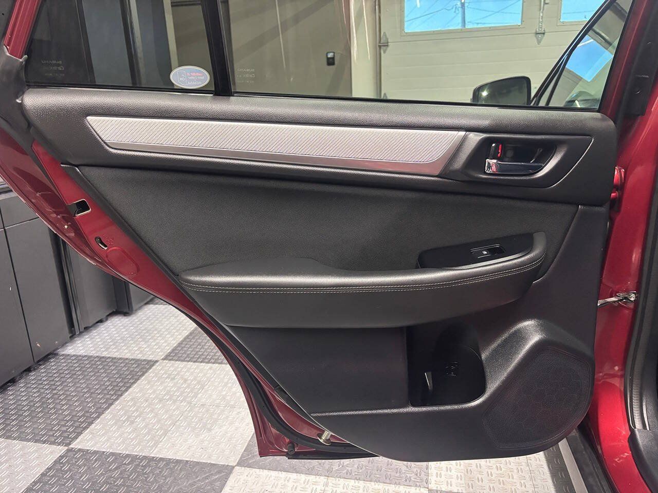 Used 2019 Subaru Outback 2.5i Premium w/ Popular Package #2 AWD/4WD image 16