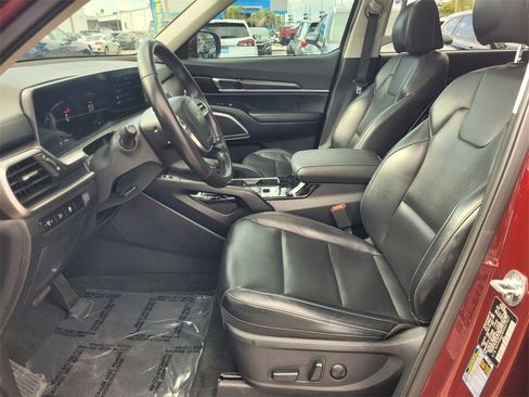 Used 2023 Kia Telluride S w/ S Sunroof Package image 4