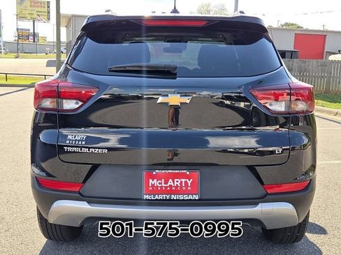 Used 2023 Chevrolet TrailBlazer LT FWD image 6