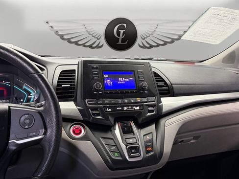 Used 2018 Honda Odyssey LX image 11