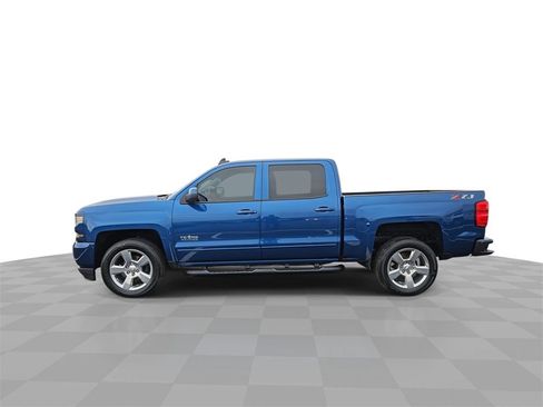 Certified 2018 Chevrolet Silverado 1500 LT w/ Texas Edition image 5