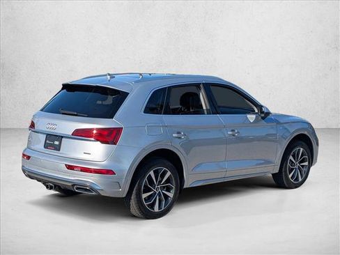Used 2023 Audi Q5 2.0T Premium Plus w/ Premium Plus Package AWD/4WD image 5