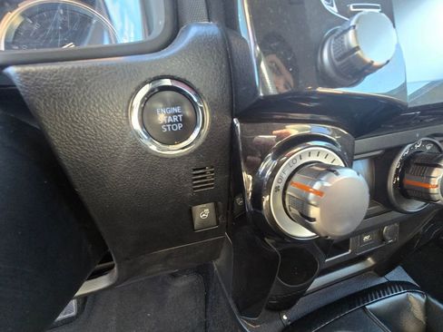 Used 2024 Toyota 4Runner TRD Off-Road Premium image 15