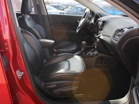 Used 2018 Jeep Compass Limited image 23