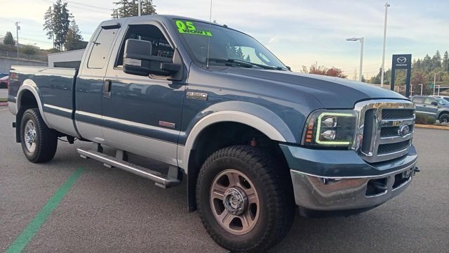 Used 2005 Ford F350 4x4 SuperCab Super Duty image 2