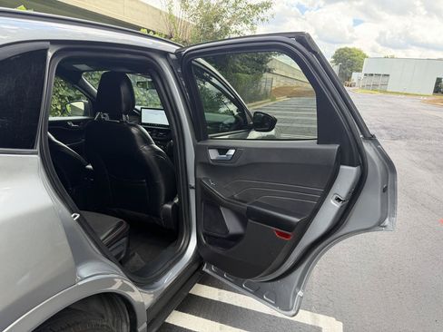 Used 2024 Ford Escape ST-Line w/ Tech Pack #1 AWD/4WD image 14