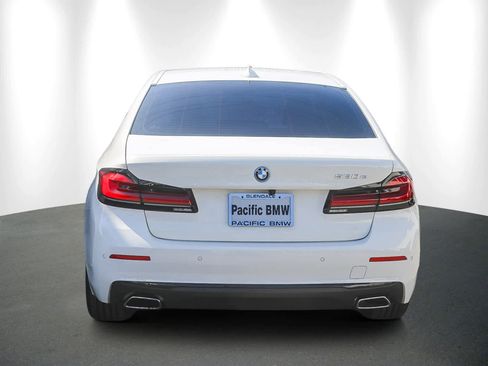 Used 2023 BMW 530e w/ Convenience Package image 5
