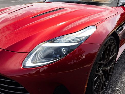 Used 2025 Aston Martin DB12 Convertible RWD image 13