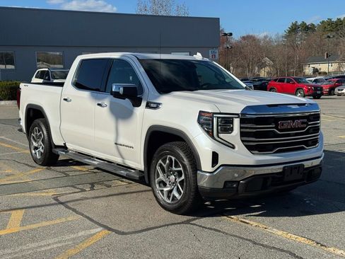 Used 2024 GMC Sierra 1500 SLT w/ SLT Premium Plus Package AWD/4WD image 8