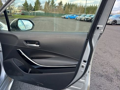 Used 2022 Toyota Corolla XSE image 24