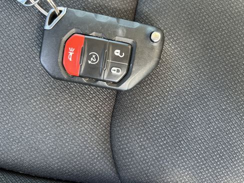 Used 2022 Jeep Wrangler Sport image 35