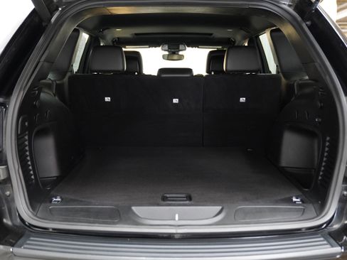 Used 2022 Jeep Grand Cherokee Laredo X AWD/4WD image 7