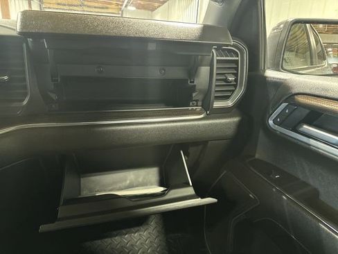 Used 2025 Chevrolet Silverado 1500 LT image 19