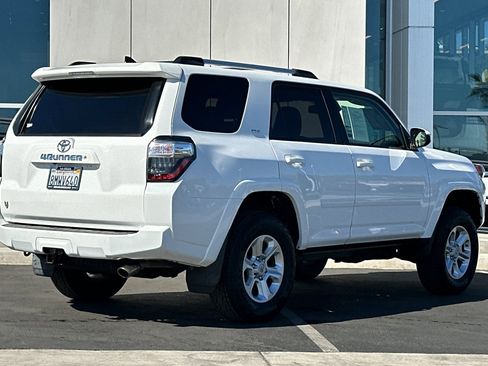 Used 2020 Toyota 4Runner SR5 image 3
