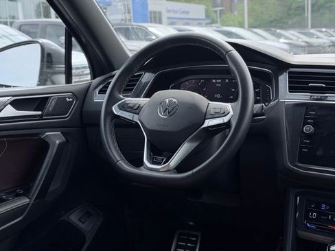 Used 2023 Volkswagen Tiguan SEL R-Line AWD/4WD image 27