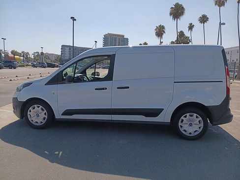 Used 2017 Ford Transit Connect XL FWD image 5