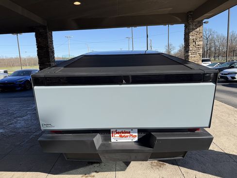 Used 2024 Tesla Cybertruck AWD Crew Cab image 7