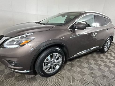 Used 2018 Nissan Murano SL w/ Moonroof Package AWD/4WD image 6