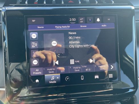 Used 2025 Jeep Grand Cherokee L Laredo image 21