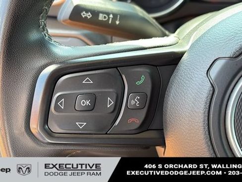 Used 2023 Jeep Wrangler Sport AWD/4WD image 11