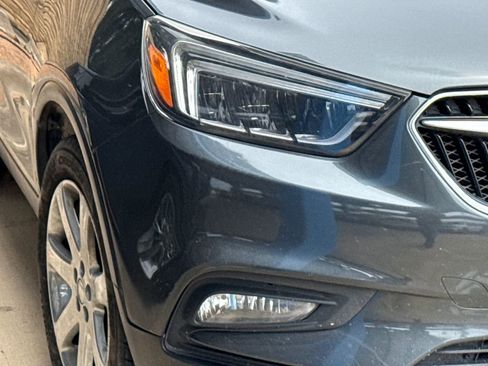 Used 2017 Buick Encore Essence w/ Experience Buick Package FWD image 4