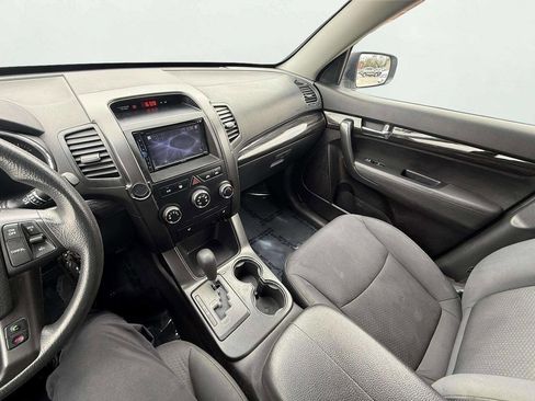 Used 2013 Kia Sorento LX w/ Convenience Pkg AWD/4WD image 18