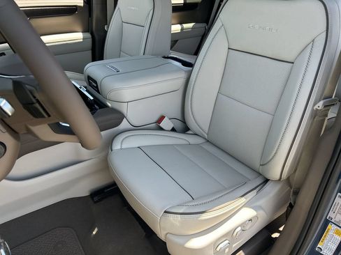 New 2026 GMC Yukon Denali AWD/4WD image 19
