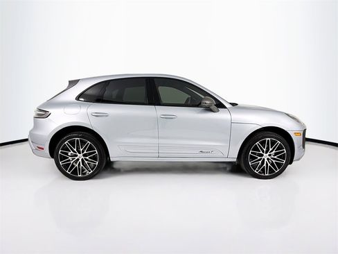 New 2026 Porsche Macan Turbo image 8