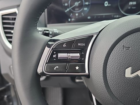 New 2026 Kia Seltos EX image 33