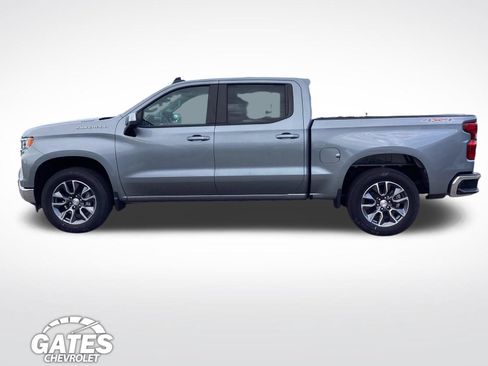 Used 2025 Chevrolet Silverado 1500 LT AWD/4WD image 6