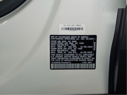 Used 2023 Volkswagen ID.4 Pro AWD/4WD image 28